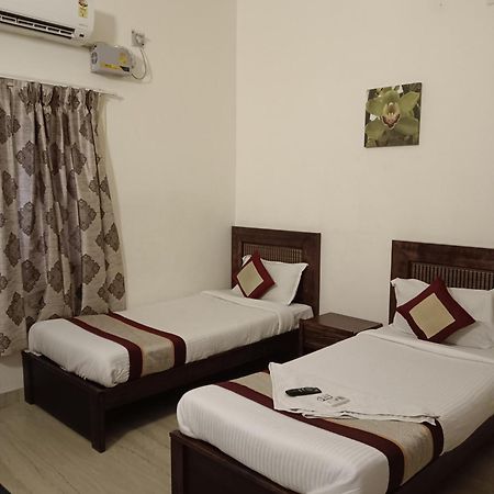 Iris Comfort Inn เชนไน ภายนอก รูปภาพ