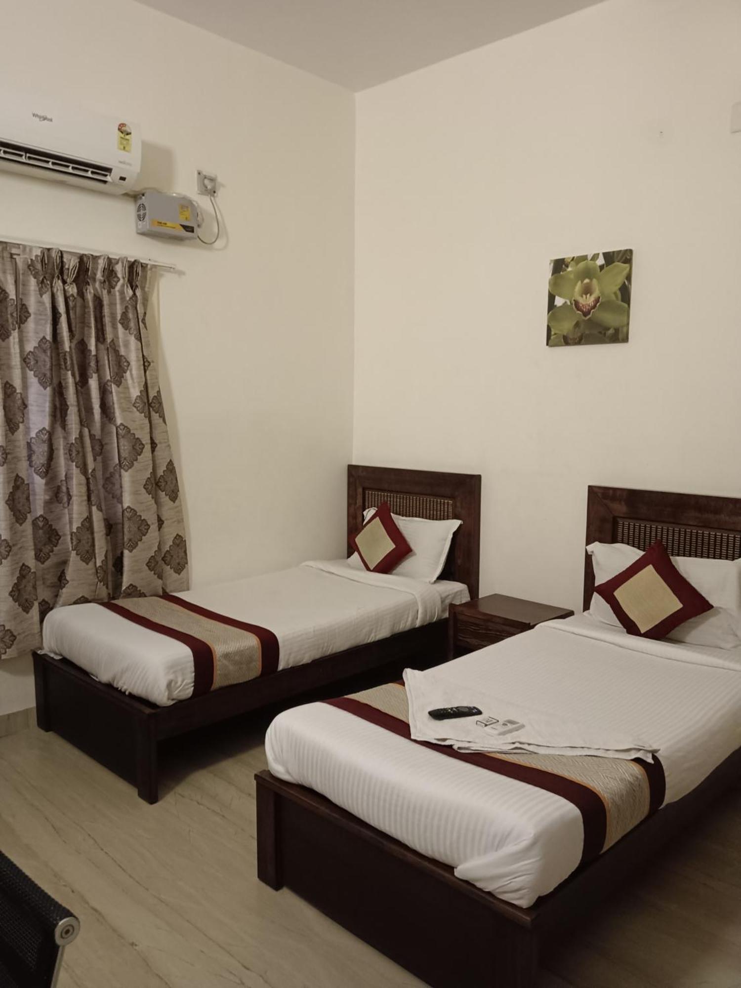 Iris Comfort Inn เชนไน ภายนอก รูปภาพ