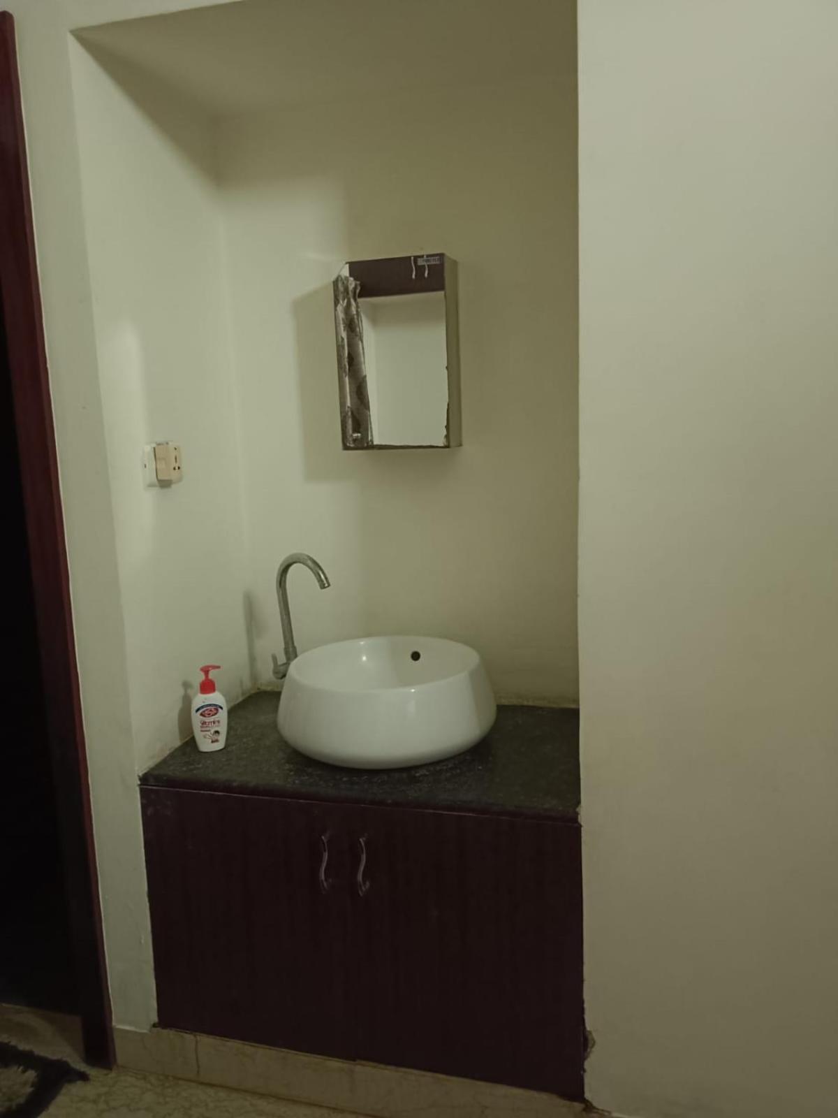 Iris Comfort Inn เชนไน ภายนอก รูปภาพ