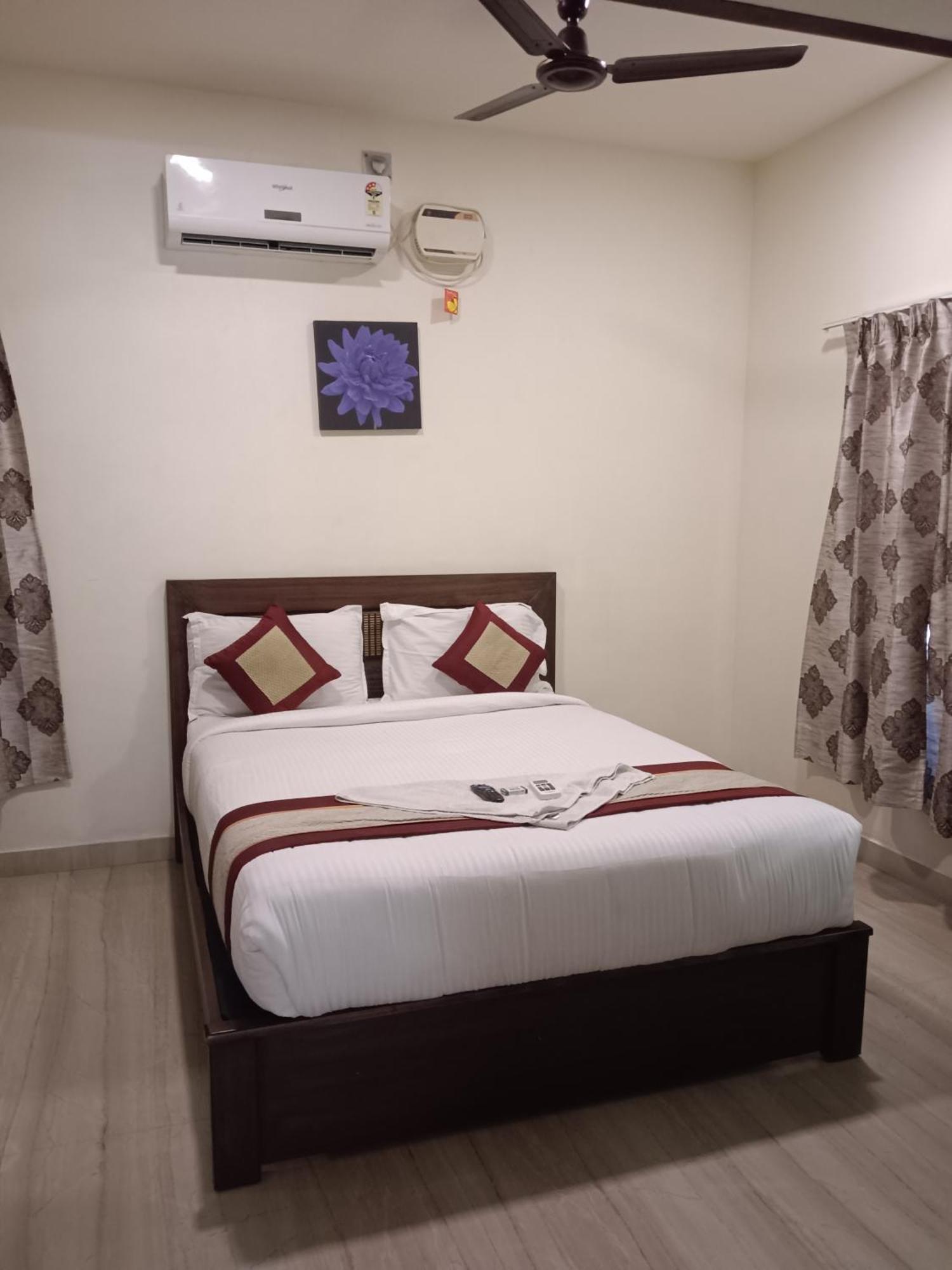Iris Comfort Inn เชนไน ภายนอก รูปภาพ
