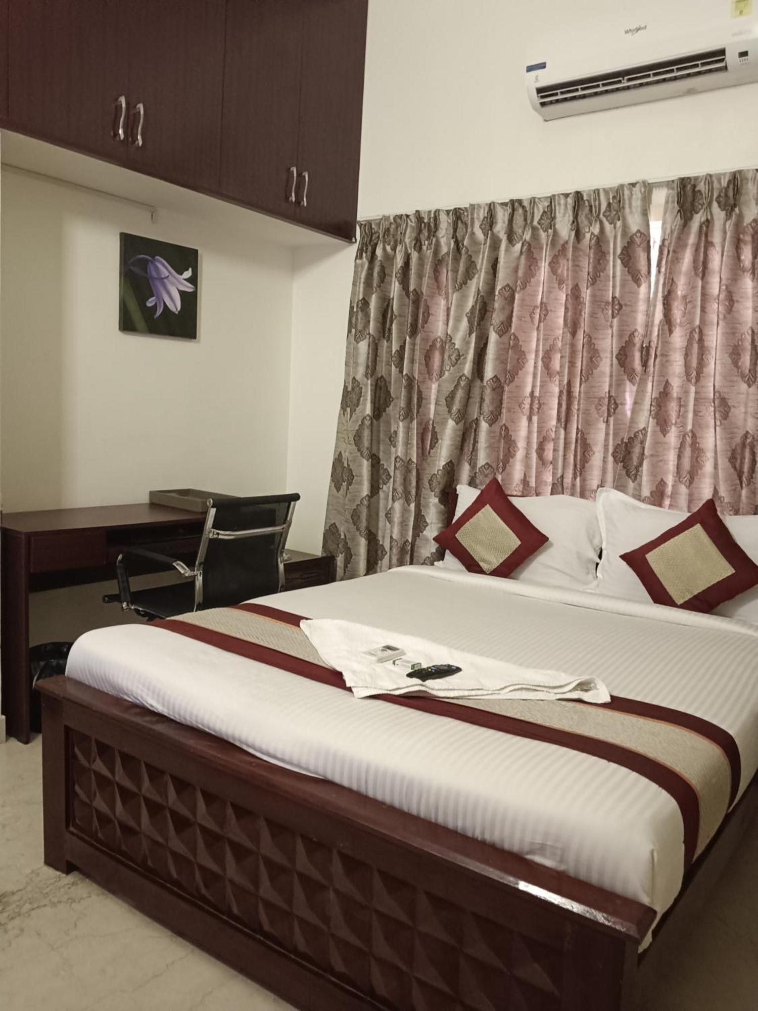 Iris Comfort Inn เชนไน ภายนอก รูปภาพ