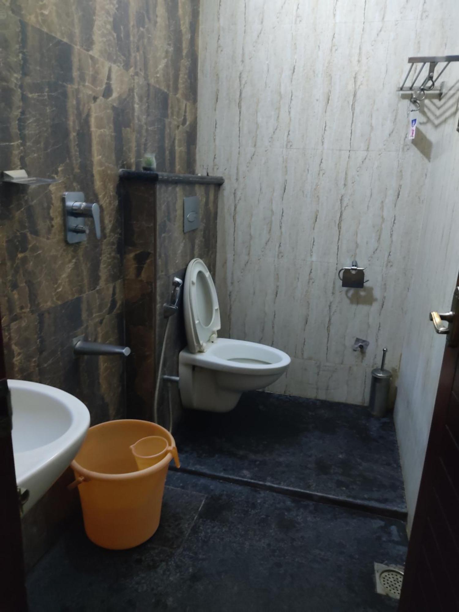 Iris Comfort Inn เชนไน ภายนอก รูปภาพ