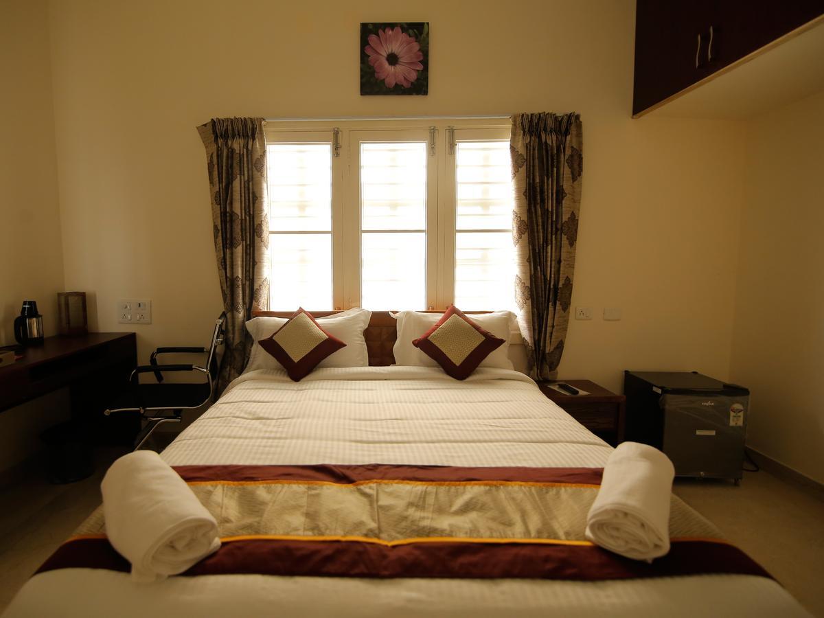 Iris Comfort Inn เชนไน ภายนอก รูปภาพ